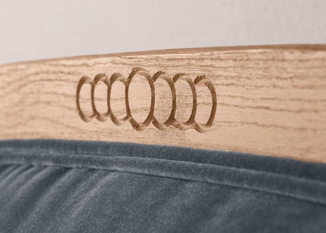 JOELLE BED DETAILS 026crop