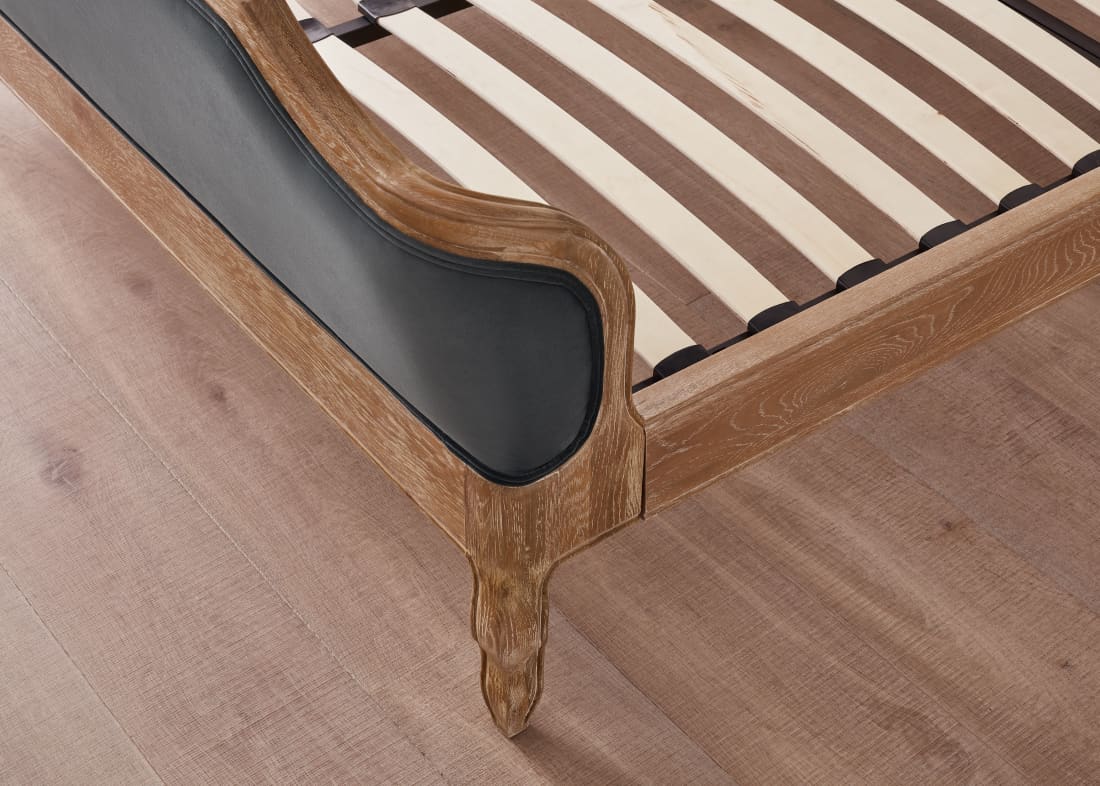 JOELLE BED DETAILS 021crop